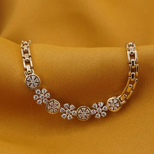 Bratara Cupru placat cu aur galben 18k, cu zirconii, flori si cercuri, imagine 2