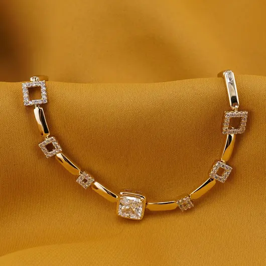 Bratara Cupru placat cu aur galben 18k, cu zirconii si element central patrat, imagine 2