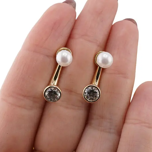 Cercei cupru placat cu aur galben 18k cu perla si zirconii model curbat, imagine 3