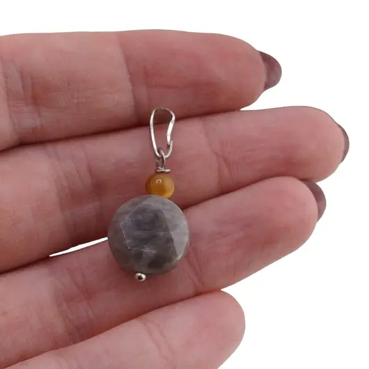 Pandantiv Labradorit banut 13mm si Ochi de tigru galben sfera 4mm, imagine 3