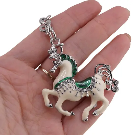 Amuleta breloc Feng Shui din metal Cal cu sa mov, 2026, imagine 3