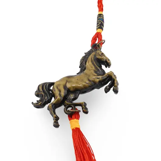 Amuleta Feng Shui canaf din rasina cu Cal, 2026, imagine 2