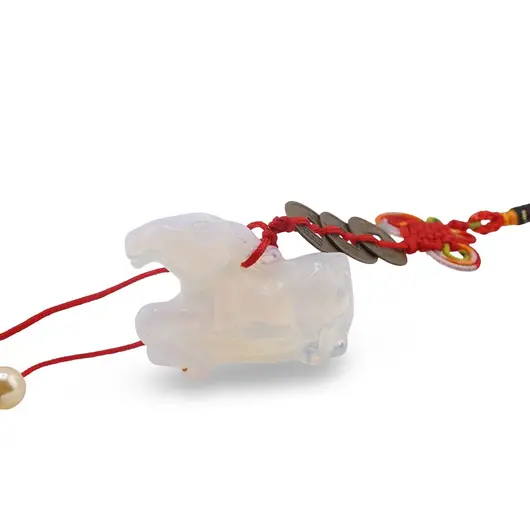 Amuleta Feng Shui cu Cal din Opalit, nod mistic si monede, 2026, imagine 2