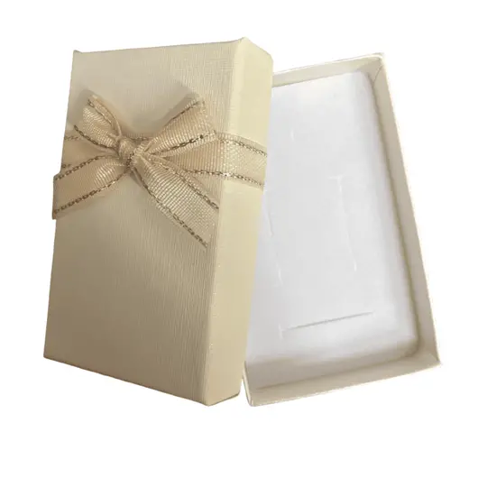 Cutie pentru cadou dreptunghiulara crem diverse modele, 8x5cm