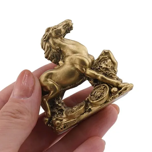 Set 8 statuete Feng Shui din rasina Cai pe monede si pepite, 5-6cm, imagine 7