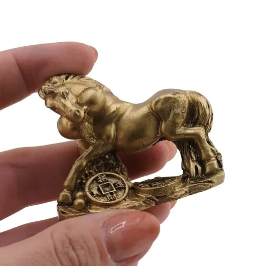 Set 8 statuete Feng Shui din rasina Cai pe monede si pepite, 5-6cm, imagine 10