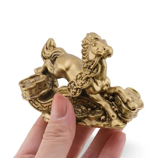 Statueta Feng Shui din rasina Cal auriu cu Ru Yi si monede, 9cm, imagine 3