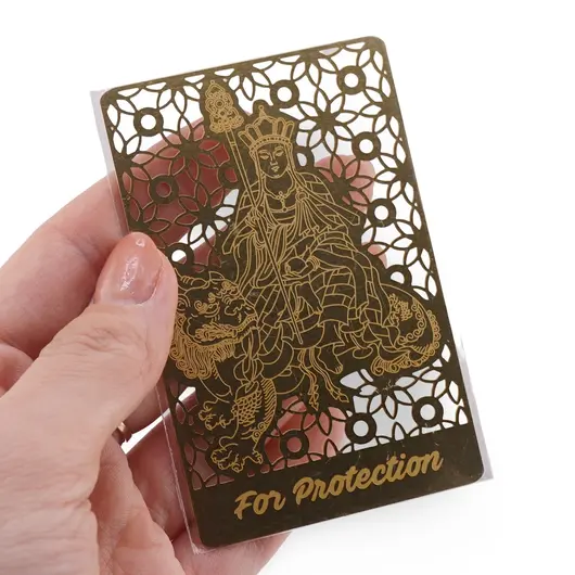 Card feng shui din metal auriu cu Ksiddigarbha pe Chi Lin pentru protectie, 2026, imagine 3