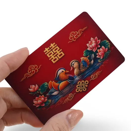 Card feng shui din plastic cu Rate mandarin si Dubla Fericire pentru activarea dragostei, 2026, imagine 3