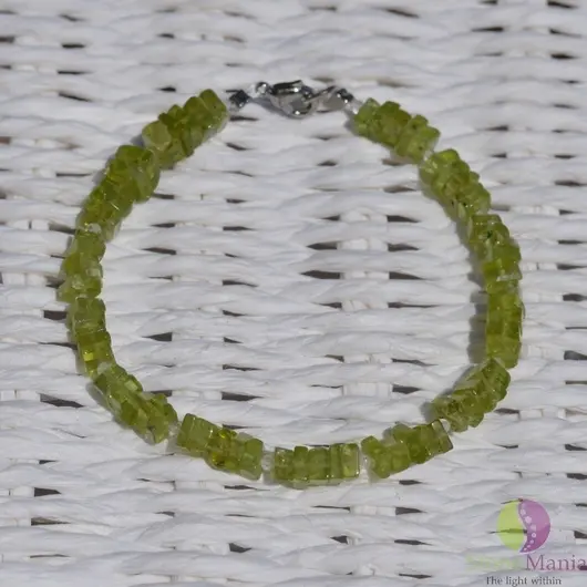 Bratara peridot patratele 4-5mm