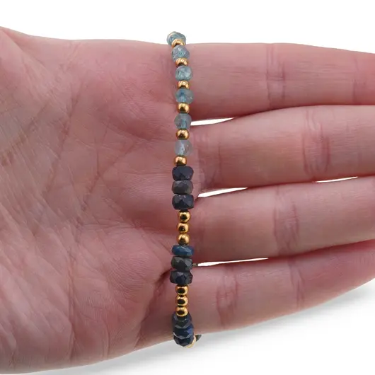 Bratara Opal de foc negru discuri fatetate 4-5mm, Apatit discuri fatetate 4mm si elemente aurii, imagine 3