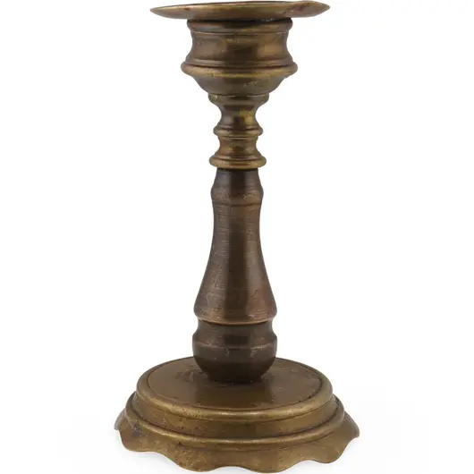Sfesnic vintage din alama cu baza rotunda ondulata - 12cm
