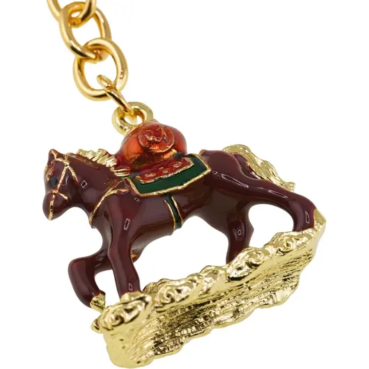 Amuleta breloc feng shui din metal Calul Tributului cu sacul prosperitatii, 2026, imagine 2