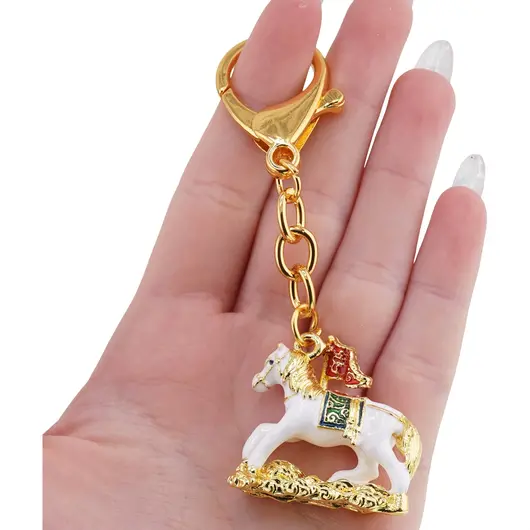 Amuleta breloc feng shui din metal Calul Victoriei pentru triumf și progres, 2026, imagine 3
