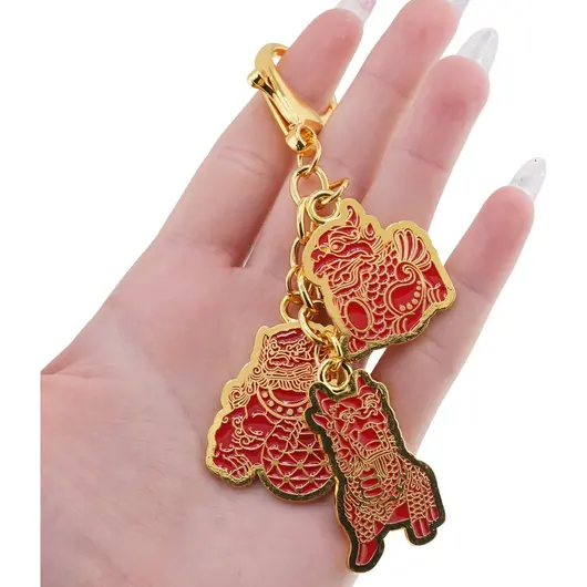 Amuleta breloc feng shui din metal Cei Trei Gardieni Celesti pentru protectie impotriva pierderilor, 2026, imagine 3