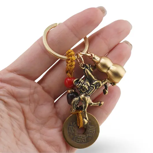 Amuleta breloc feng shui premium din metal cu Cal, Wu Lou si monede, 2026, imagine 2