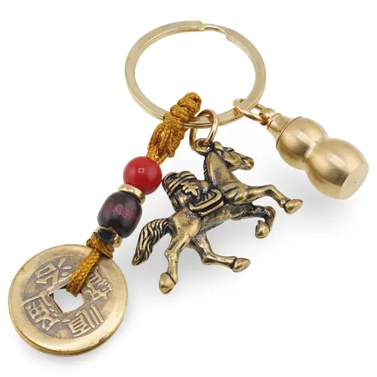 Amuleta breloc feng shui premium din metal cu Cal, Wu Lou si monede, 2026