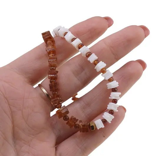 Colier Opal alb si Granat hessonit patratele 5mm, Granat hessonit sfere 3mm si Hematit auriu, imagine 3