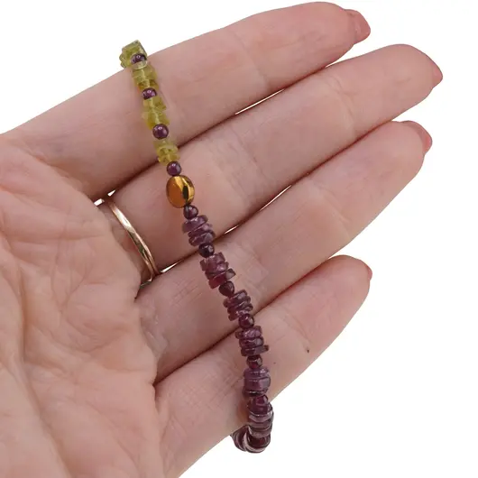 Set colier si bratara Peridot patratele 5mm, Granat rhodolit rondele 5mm si sfere 3mm, Hematit auriu, imagine 4