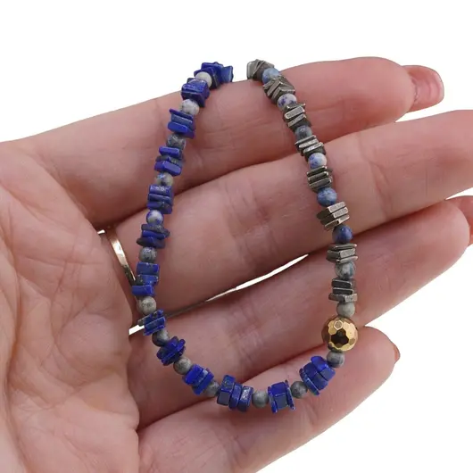 Colier Lapis lazuli si Pirita patratele 4mm, Lapis lazuli sfere 3mm si Hematit auriu, imagine 3
