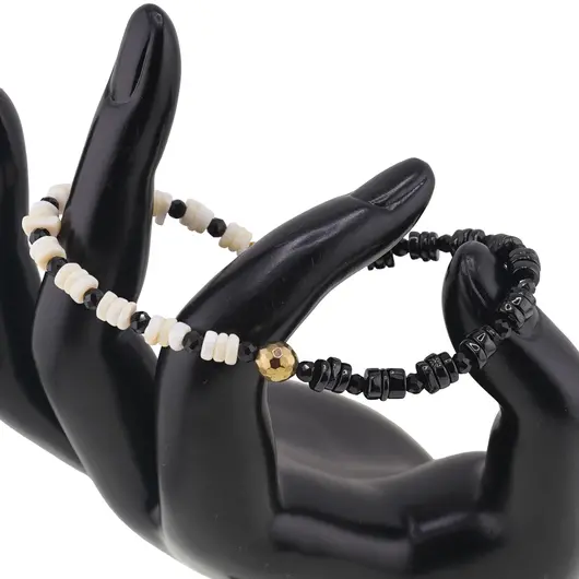 Bratara Coral si Turmalina neagra discuri 4-5mm, Turmalina neagra sfere fatetate 3mm si Hematit fatetat 6mm, imagine 2