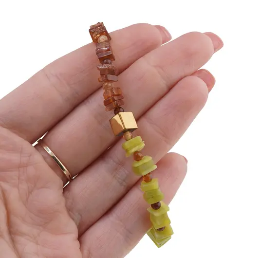 Bratara Granat Hessonit si Jad olive patratele 5-6mm, Granat Hessonit sfere 3mm si Hematit auriu cub 6mm, imagine 3