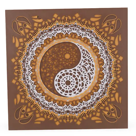 Decoratiune patrata layered cu simbolul Yin Yang, maro cu portocaliu - 21cm