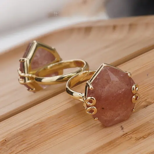 Inel reglabil Aventurin rosu fatetat si montura aurie, 23mm, imagine 2