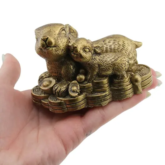 Statueta feng shui Iepure cu pui, pepite si monede pentru prosperitate - 9cm, imagine 3