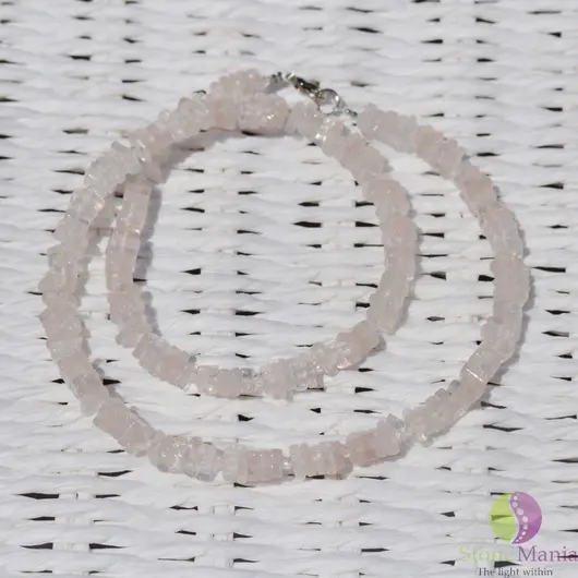 Colier cuart roz patratele 5-6mm