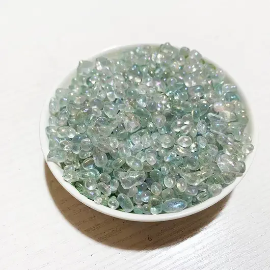 Cristale chips din piatra lunii, forme neregulate de 7-9 mm, punga de 100 g