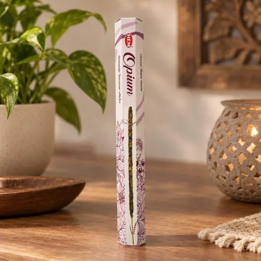 Betisoare parfumate HEM Smudge Hexa Opium, pachet cu 20 betisoare – imagine de prezentare în context