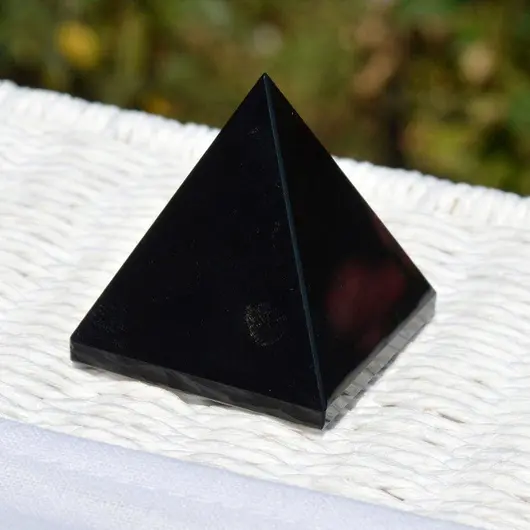 Piramida obsidian negru 50mm