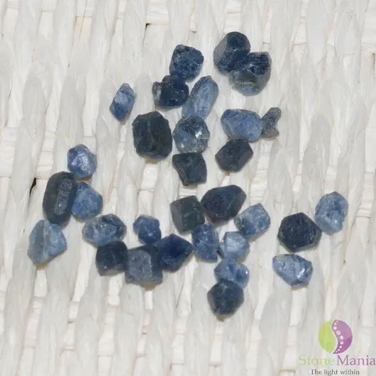 Safir albastru brut 3-4mm - 5g