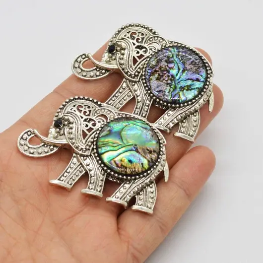 Brosa elefan cu scoica abalone 62mm