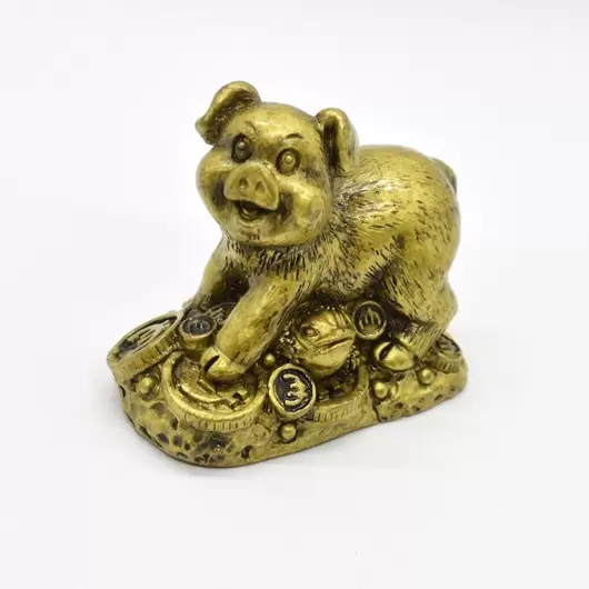 Statueta Feng Shui porc auriu din rasina 5,5cm, model 1