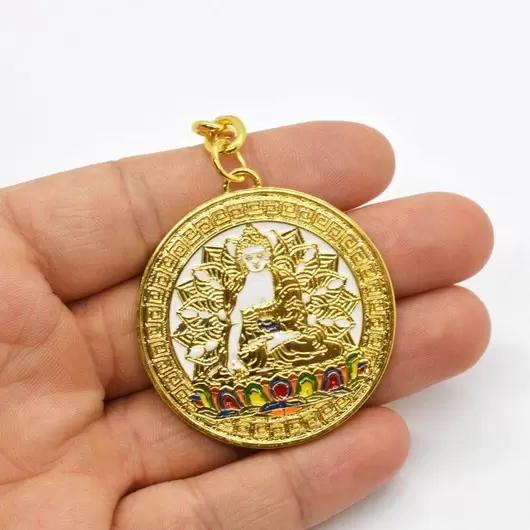 Breloc amuleta Ratnasambhava Buddha 2019 - alb