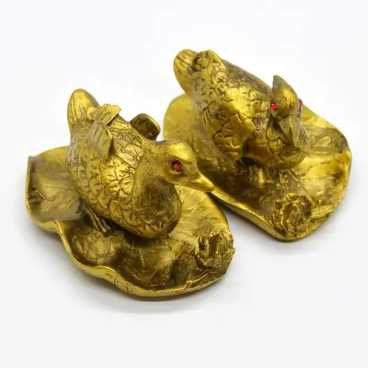 Statuete Feng Shui Rate Mandarine pe lotus din rasina 8,4cm, model 4