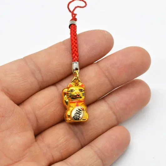 Amuleta canaf Feng Shui cu pisica Maneki Neko din metal