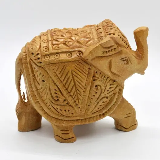 Elefant sculptat manual in lemn, India, mare - 10cm