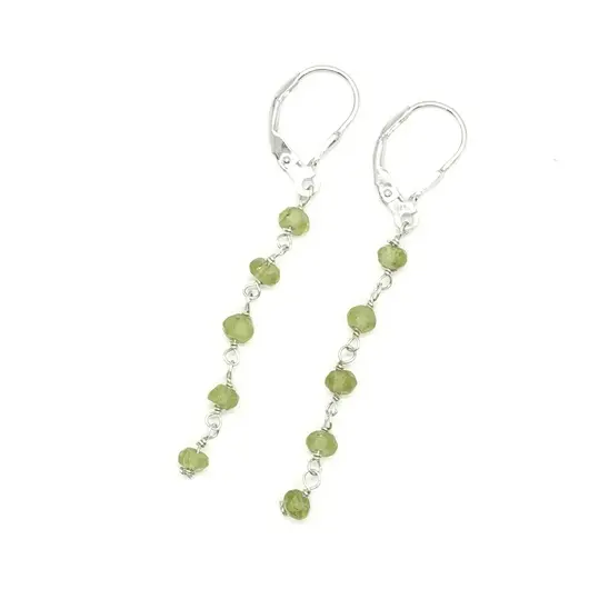 Cercei lucrati manual cu peridot si argint 925