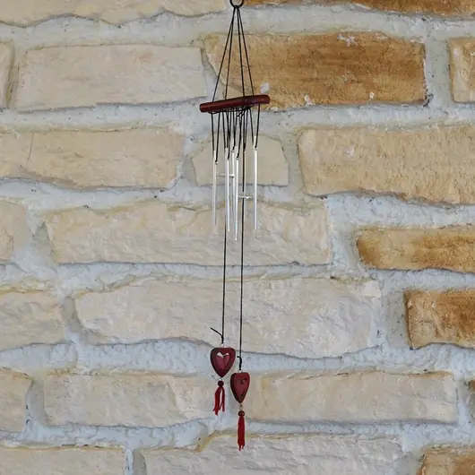 Clopotei de vant din metal cu 6 tuburi, inimi din lemn - 45cm