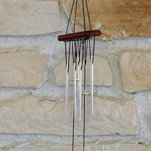 Clopotei de vant din metal cu 6 tuburi, inimi din lemn - 45cm