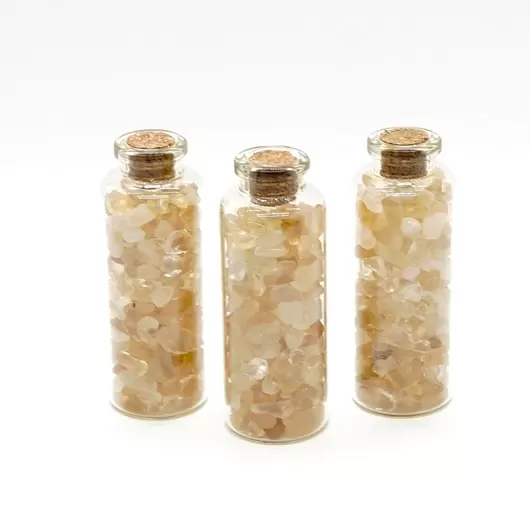Sticla cu cristale naturale de citrin, medie - 8cm, model 1