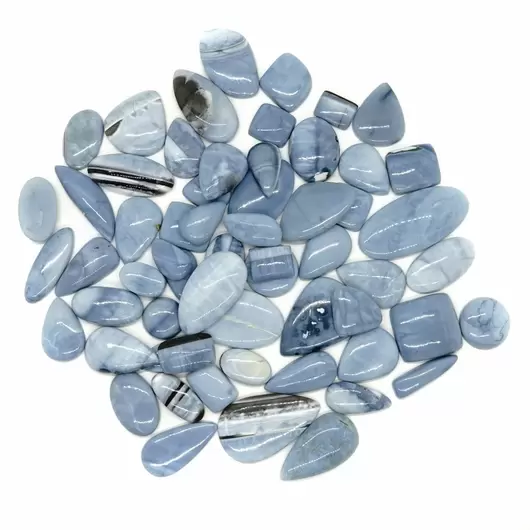 Cabochoane din Opal albastru - 2,5 lei/g