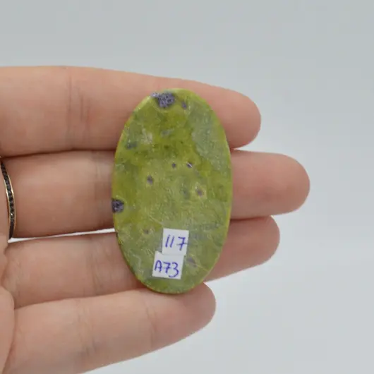 Cabochon stichtit (atlansit) 44x26x6mm A73
