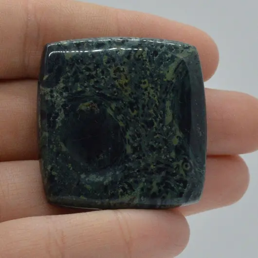 Cabochon jasp Kambaba 37x36x7mm A35