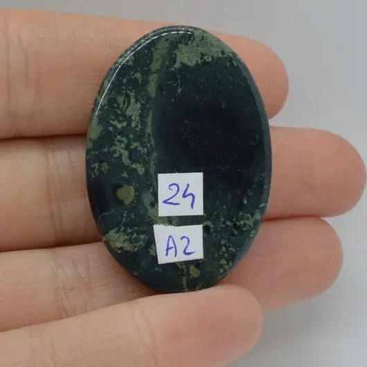 Cabochon jasp Kambaba 38x28x7mm A2