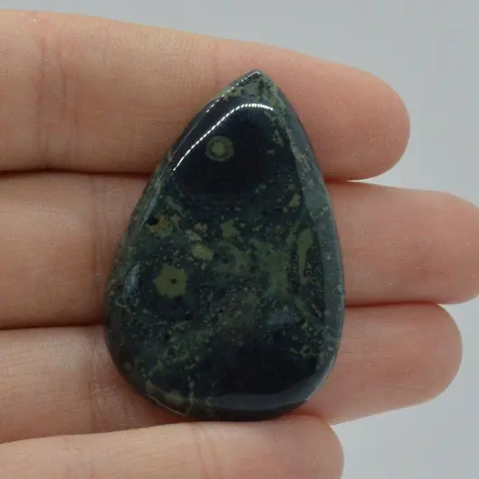 Cabochon jasp Kambaba 40x27x6mm A25