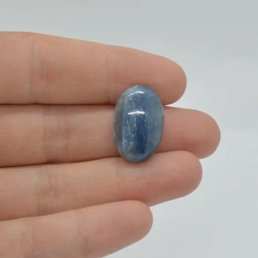 Cabochon kianit 21x14x7mm A18